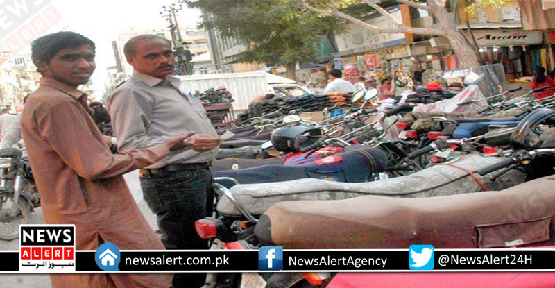 غیر قانونی پارکنگ نے کراچی کو تباہ کردیا، واٹر کمیشن