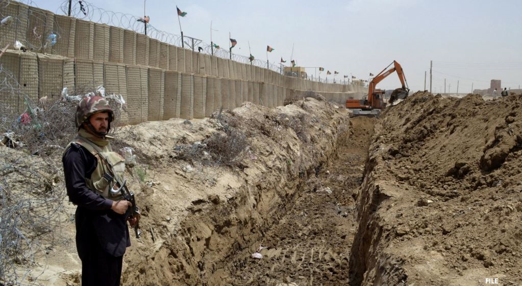 پاک افغان سرحد پر دہشتگردوں کا حملہ، 3 پاکستانی اہلکار شہید اور 7 زخمی