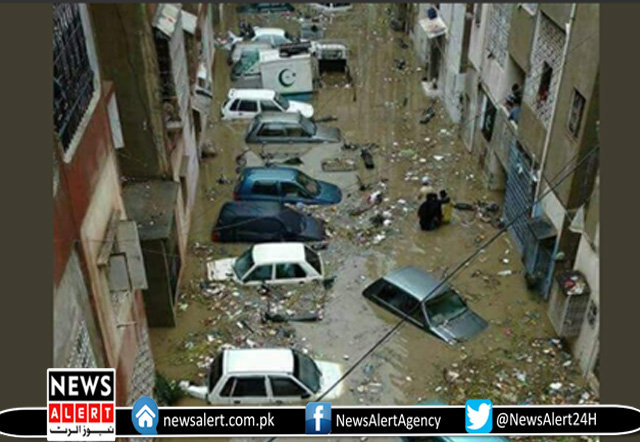 بارش کے باعث کراچی کی صورتحال گمبھیر،متعدد علاقے ابھی بھی زیر آب