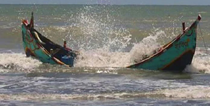 کوہاٹ؛ ڈیم میں کشتی الٹ گئی، 10 طلباء جاں بحق
