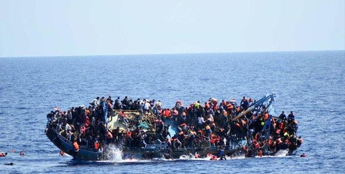 مراکش سے اسپین جانے کی کوشش : کشتی میں سوار13 افراڈوب گئے