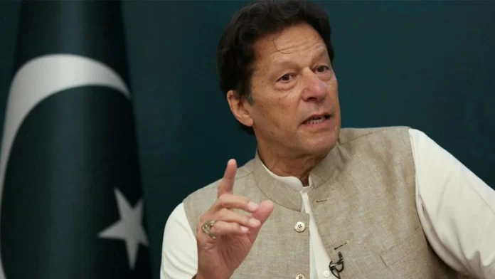 چیئرمین پاکستان تحریک انصاف ( پی ٹی آئی ) عمران خان کا کہنا ہے کہ الیکشن کی تاریخ گزر گئی تو آئین ٹوٹ جائے گا۔