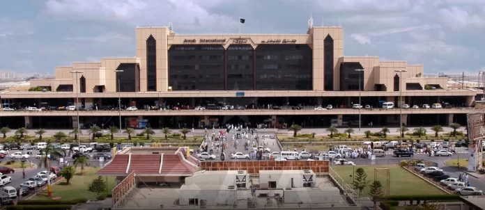کراچی ایئرپورٹ کی پارکنگ فیس میں 8 سال بعد اضافہ
