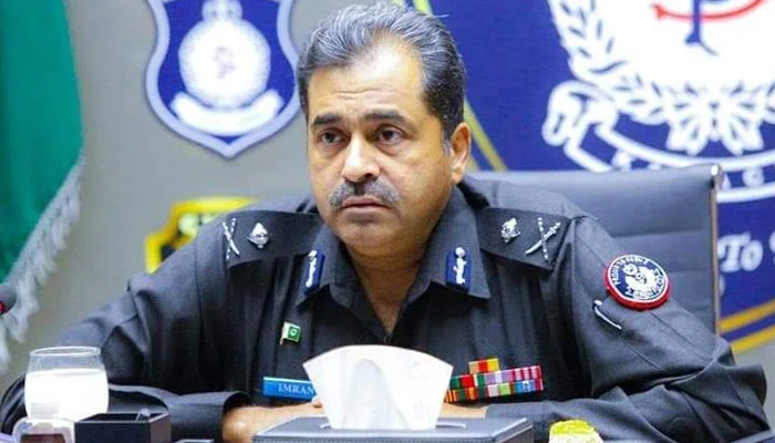 کراچی میں اسٹریٹ کرمنلز اندرون سندھ اور بلوچستان سے آتے ہیں، پولیس چیف