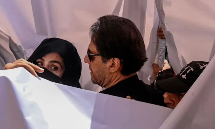 توشہ خانہ کیس: عمران خان اور بشری بی بی کی سزا معطل، رہائی کا حکم